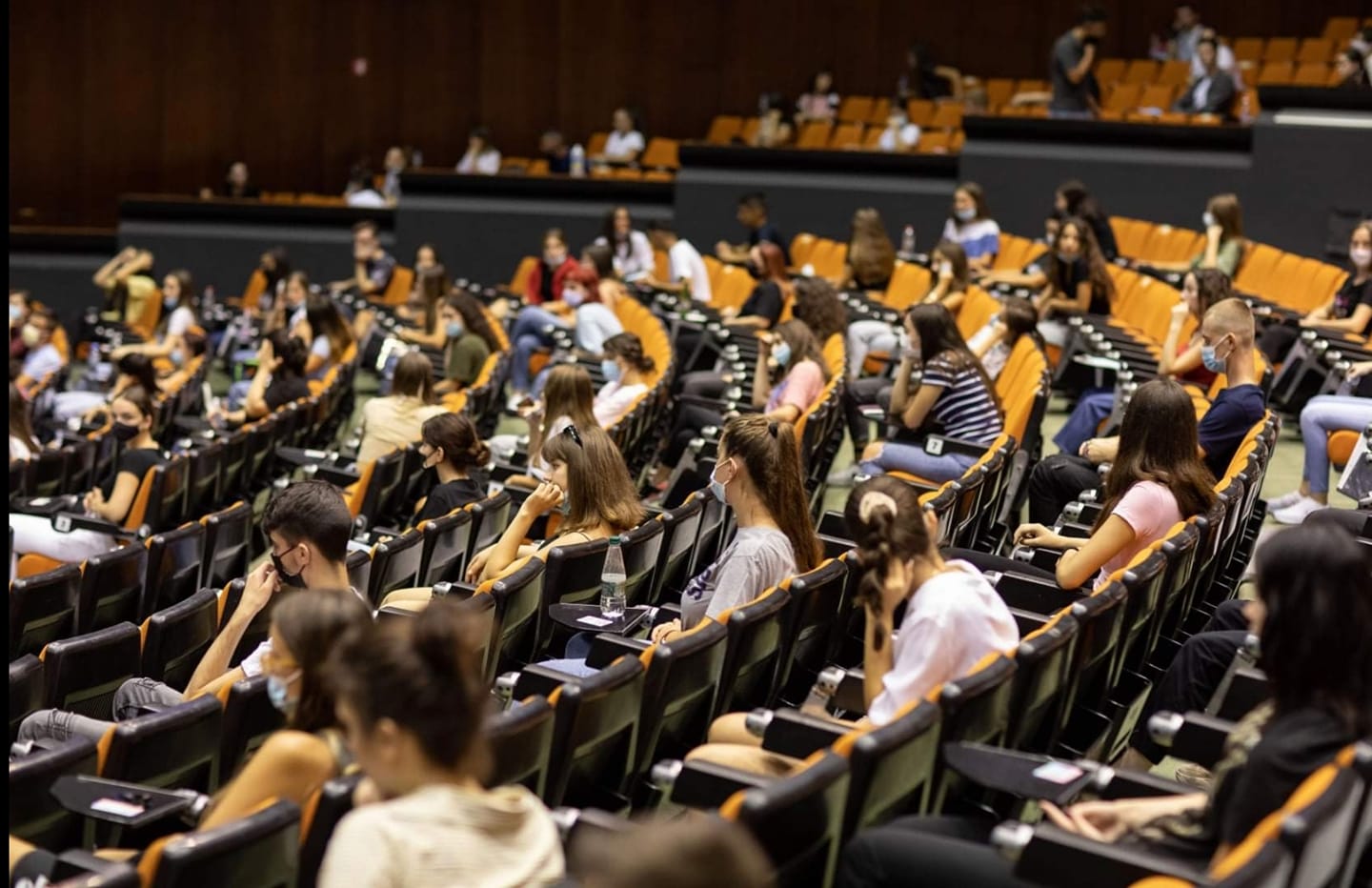 Njoftim për të gjithë studentët të cilët do të regjistrohen për Konkursin e Pranimit